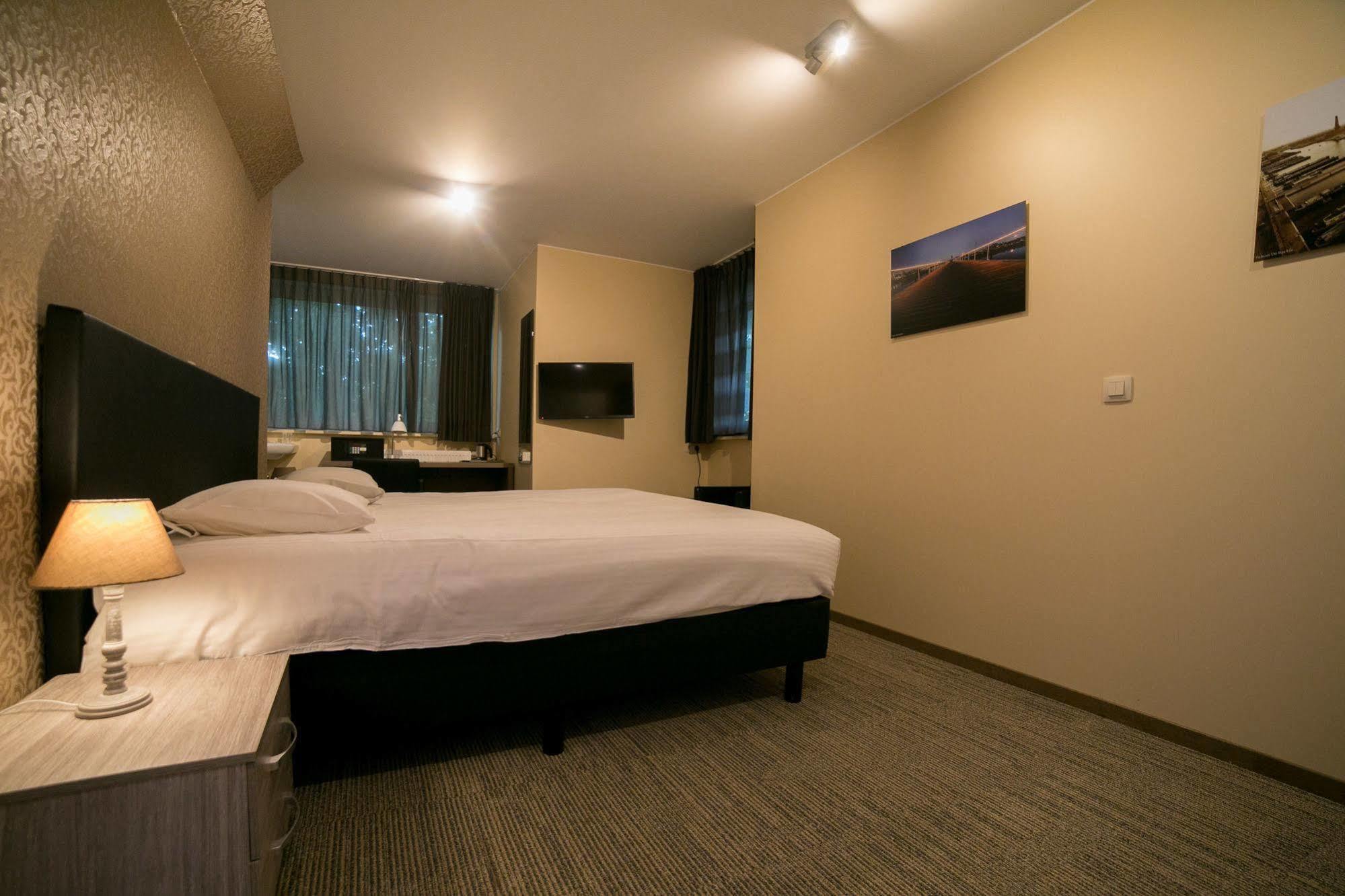 Hotel Orion Γάνδη Εξωτερικό φωτογραφία